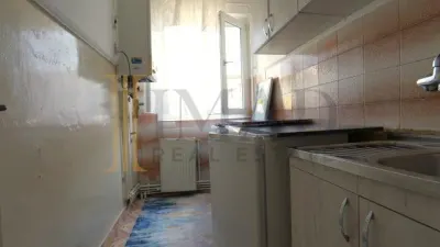 Inchiriere apartament in Targoviste Micro 4 / Diana / zona foarte buna. - foto 7