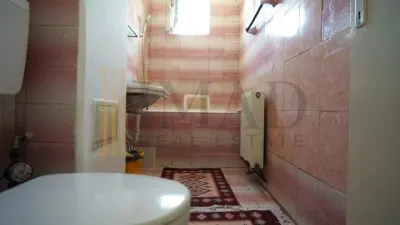 Inchiriere apartament in Targoviste Micro 4 / Diana / zona foarte buna. - foto 8