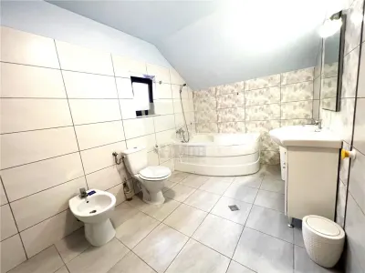 Casa individuala 5 camere 3 bai si teren de 500 mp Cartierul Arhitectilor - foto 18