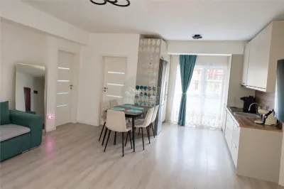 Apartament 3 camere cu balcon si loc de parcare in zona Calea Surii Mici - foto 2