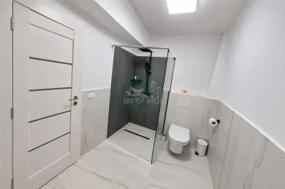 Apartament 3 camere cu balcon si loc de parcare in zona Calea Surii Mici - foto 11