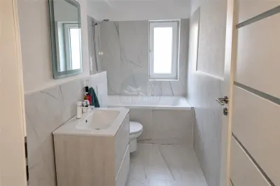 Apartament 3 camere cu balcon si loc de parcare in zona Calea Surii Mici - foto 9
