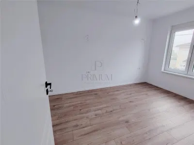 DUPLEX SPATIOS - ASFALT IN LUCRU - CURENT TRIFAZAT - foto 6