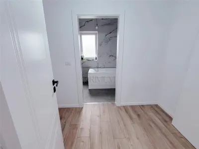 DUPLEX SPATIOS - ASFALT IN LUCRU - CURENT TRIFAZAT - foto 8