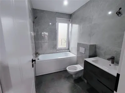 DUPLEX SPATIOS - ASFALT IN LUCRU - CURENT TRIFAZAT - foto 9