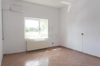 Spatiu comercial - zona excelenta - centrala proprie - aer conditionat - 60 mp - foto 2