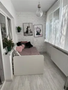 Apartament 2 camere | 60 mp | Ultracentral | 1 minut de Medicina | Decomandat | Etaj 1 | Centrala proprie - foto 4