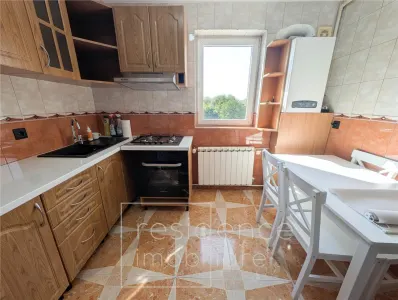 Apartament 2 camere decomandate in Someseni, Beiusului+ Parcare - foto 10