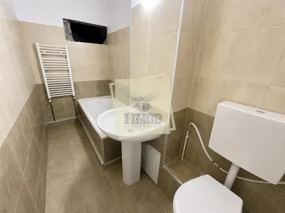 Apartament renovat cu 3 camere 2 bai si balcon pe Bd. Mihai Viteazu - foto 14
