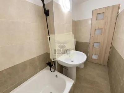 Apartament renovat cu 3 camere 2 bai si balcon pe Bd. Mihai Viteazu - foto 15