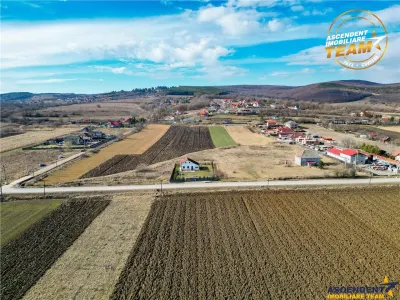 Proprietate remarcabila: 32.000mp teren, acces direct DJ112,Ilieni,Covasna - foto 9