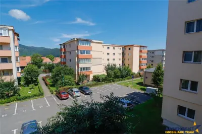 Apartament decomandat, vedere frumoasa, etaj2, Zarnesti, Brasov - foto 10