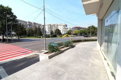 Spatiu Comercial de Inchiriat, Ultracentral Campina - foto 10