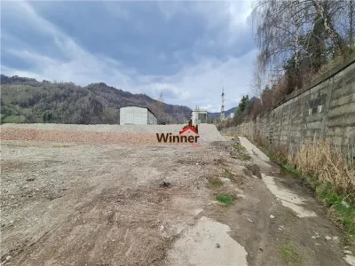 Vanzare Teren 1,7HA centru Petrosani - foto 5