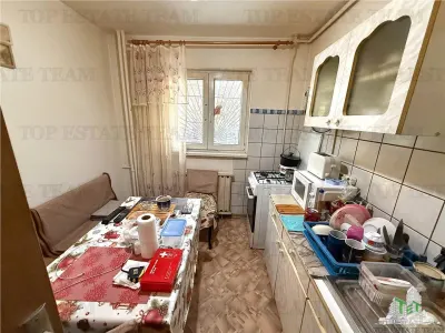 Apartament 3 Camere | 2bai | Bloc 1986 | Rahova - foto 3