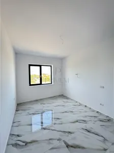 GIROC - 2 CAMERE - DECOMANDAT - FINALIZAT - BALCON MARE - foto 2