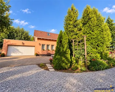 Casa nordica luminoasa, gata de mutat, garaj cald,spatiu de poveste la mansarda,in Santana de Mures - foto 14
