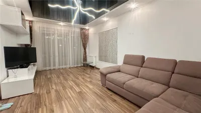 Apartament 3 camere deosebit | 2 bai | Parcare | Tractorul Avantgarden - Brasov