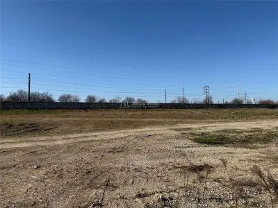 Teren Industrial Calea Borsului- 10.000 mp - 33.300 mp sau 66.318 mp - foto 4