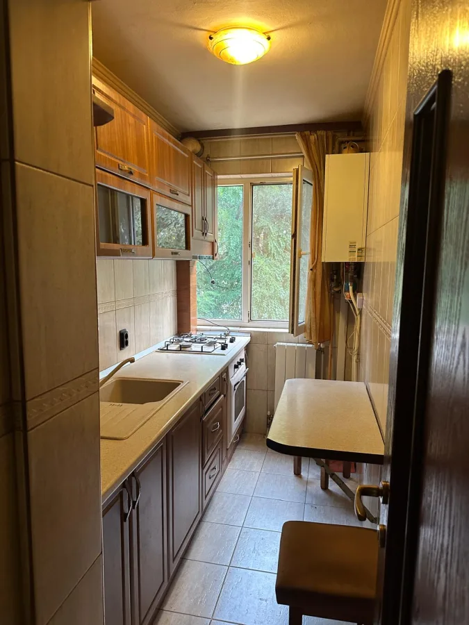 Închiriez apartament cu două camere în zona Vlaicu - Arad