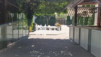 Pensiune 12 camere de închiriat | Central, Sibiu | terasă - foto 12