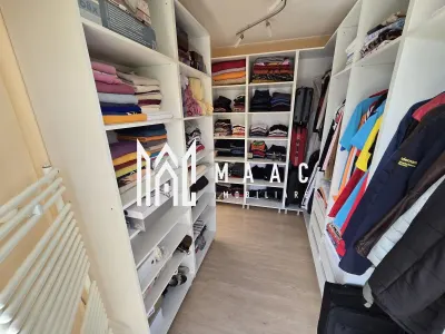 Vila 5 camere moderna 300 mp teren Zona Tineretului - foto 11