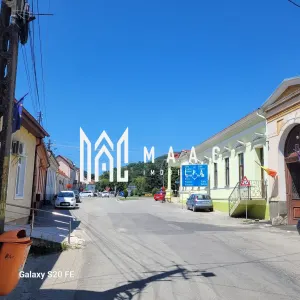 Casă 12 camere de vânzare | Central, Săliște | 420 mp, teren 500 mp - foto 1