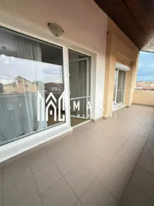 Apartament 3 camere | Etaj 2 | Decomandat | Terasa | Parcare - foto 9