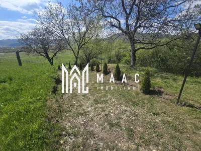 Teren 5400 mp superb cu livada si vedere spre munti Orlat - foto 2
