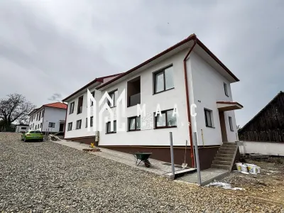 Casă Tip Duplex | 4 Camere | 2 Balcoane | Terasă | Șura Mică - foto 3