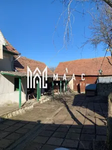 Casă tradițională si teren de renovat I Mandra I Loamnes - Loamnes