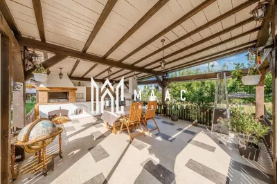Casa 4 camere | 203 MPU | 1300 MP + 550mp  Teren | Tocile - foto 17
