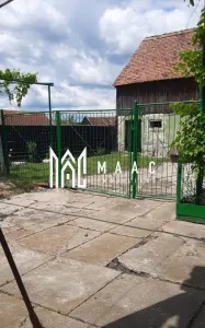 Casă cu teren generos | 18 km de Sibiu | 2400 mp teren | Anexe& Construcție noua - Cornatel