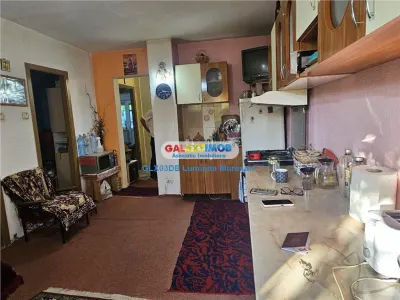 Vanzare apartament 2 camere decomandat Targoviste Micro 2 - foto 3