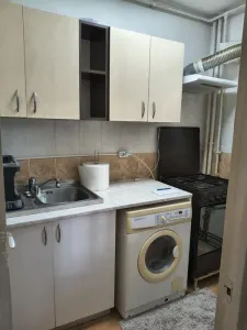 Garsoniera la parter in Astra, strada Soarelui, Brasov - foto 6