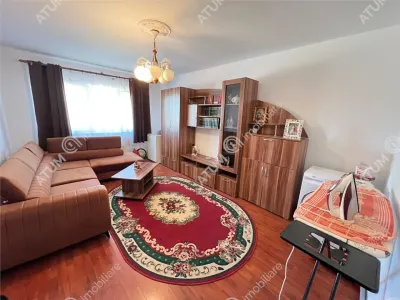 De vanzare apartament cu 3 camere decomandate 2 bai zona Vasile Aaron din Sibiu - Sibiu