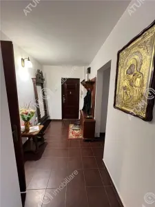 De vanzare apartament cu 3 camere decomandate 2 bai zona Vasile Aaron din Sibiu - foto 10