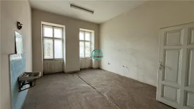 Vand spatiu comercial in Reghin ultracentral cu suprafata utila 1863 mp - foto 24
