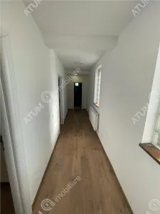 De vanzare apartament cu 2 camere decomandate balcon si loc parcare in zona Turnisor din Sibiu - foto 10