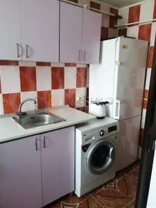 Garsoniera cf 1 semidecomandata zona Brosteni - foto 4