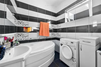 Oportunitate unica | Ap 3 camere cu 105 m utili | Priveliste | Curte Central Brasov - foto 14