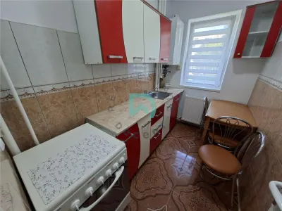 Vanzare 2 camere, Florilor - foto 3