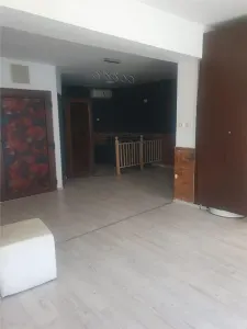 Spatiu comercial -  zona excelenta - centrala proprie  -  aer conditionat - 130 mp - foto 4