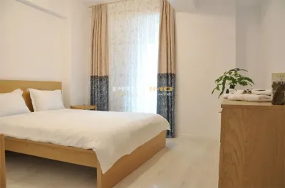 Apartament 2 camere decomandat deosebit, imobil nou, mobilat lux, piscina - foto 7