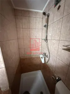 Două case de vânzare în POPRICANI Teren 2.369 mp PRET 165000euro - foto 10