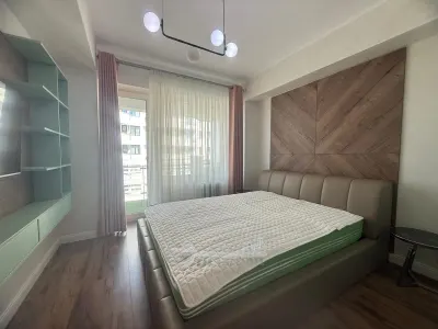 APARTAMENT 3 CAMERE, COPOU, 90 MP, DECOMANDAT, MOBILAT, INTABULAT, LOC DE PARCARE INCLUS - foto 8