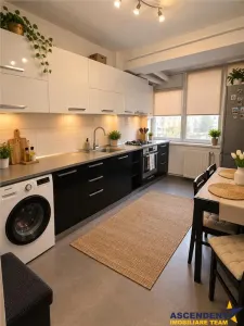 Apartament 2 camere, decomandat, renovat, mobilat, utilat, parcare, Central, Colina, Brasov - Brasov