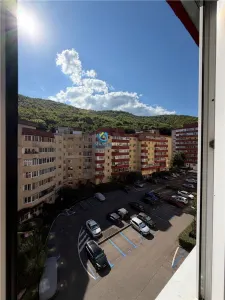 Inchiriere 3 camere zona Racadau gama LUX, etaj 5, insorit - foto 10