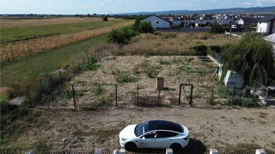 Teren Intravilan de Vanzare 555 mp – Cartier Doctor Carnabel, Acces DN2M - Campineanca