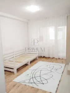 LIPOVEI - 1 CAM - RENOVATA - BALCON - ZONA LINISTITA - foto 3